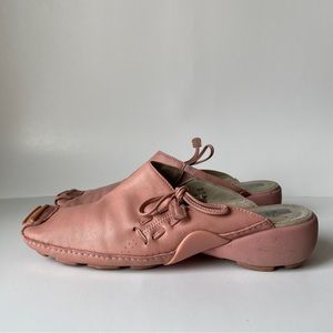 Clarks Privo, Pink Leather Mules